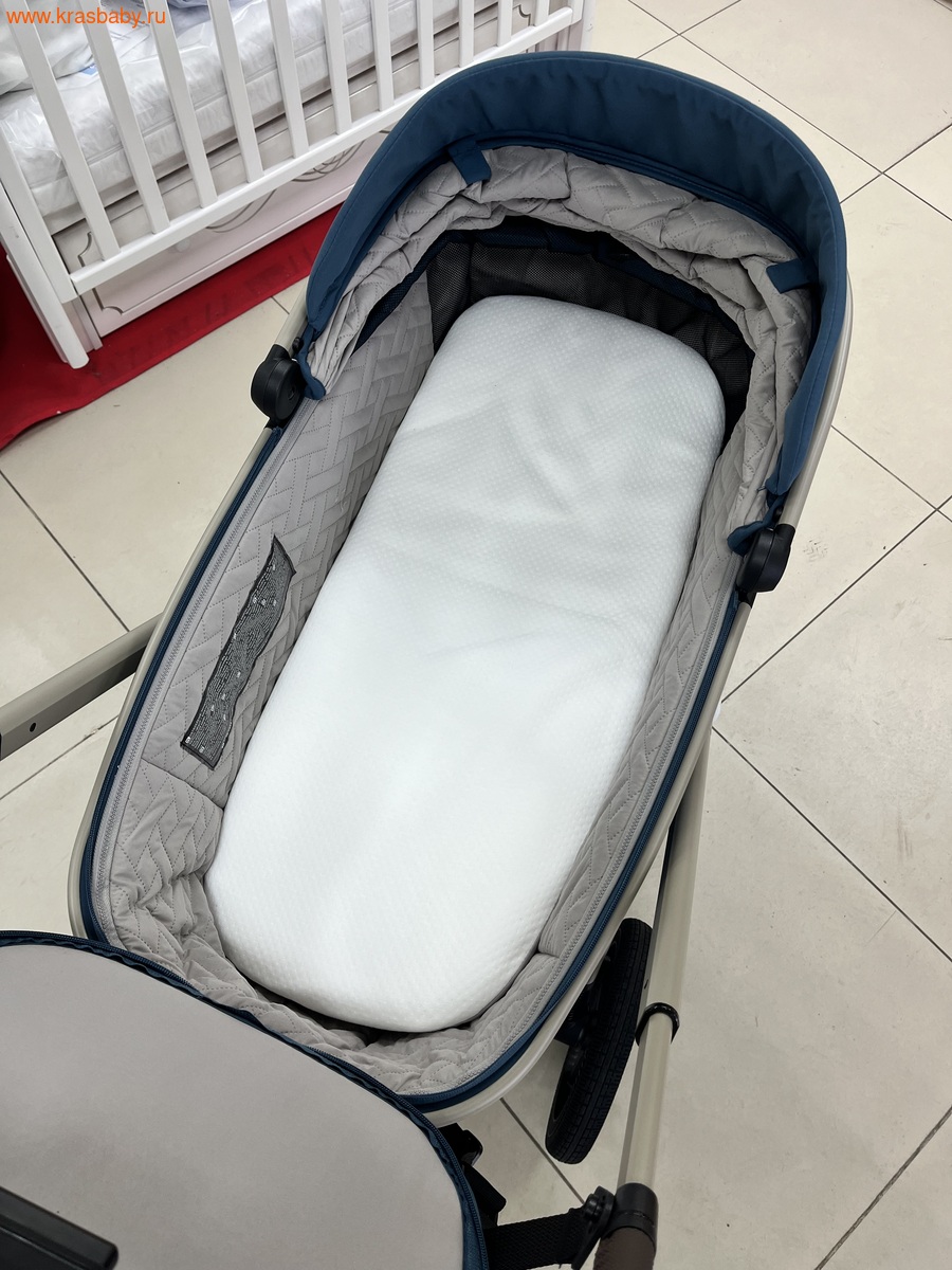 ������� ��������� CARRELLO VECTOR 2025 2 � 1 (����, ��� 6)